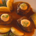 Medallions of Venison with Caramelized Green Apples