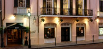 New-Orleans-Historic-restaurant-brennans-exterior